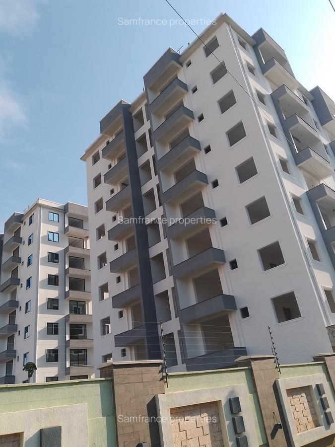 3 Bed Apartment with En Suite at Moyne Drive - 1