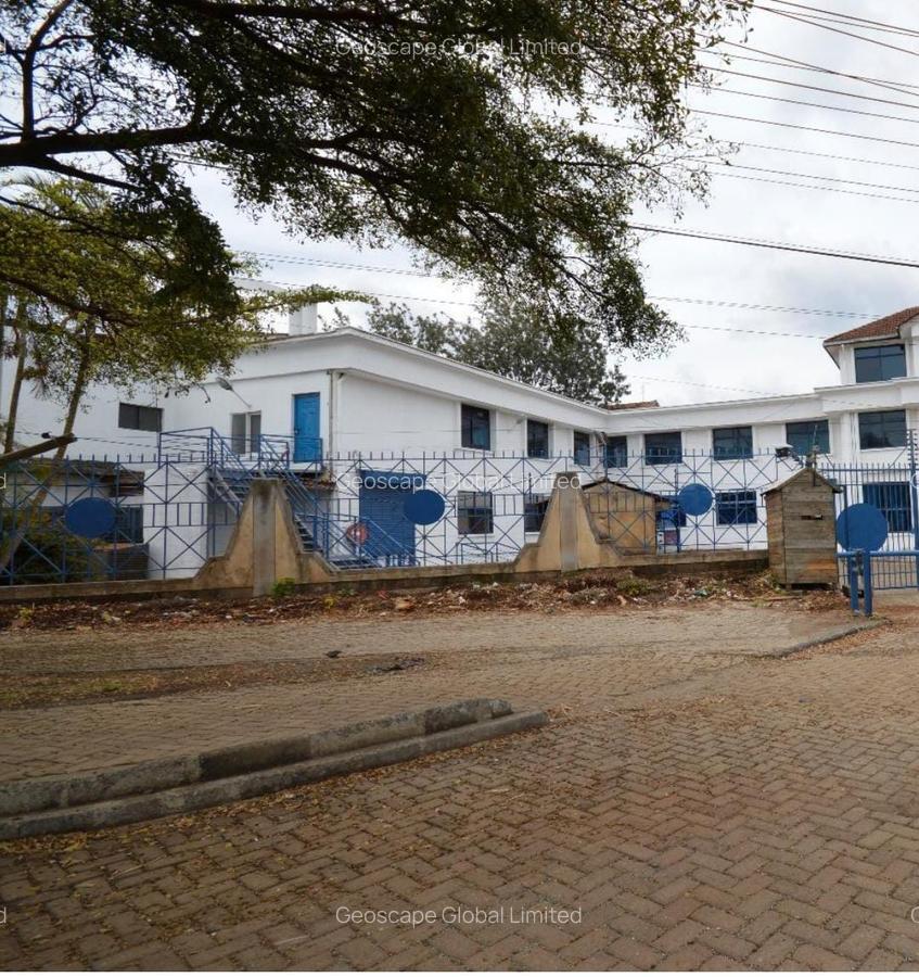 12,473 ft² Warehouse with Backup Generator in Langata - 4