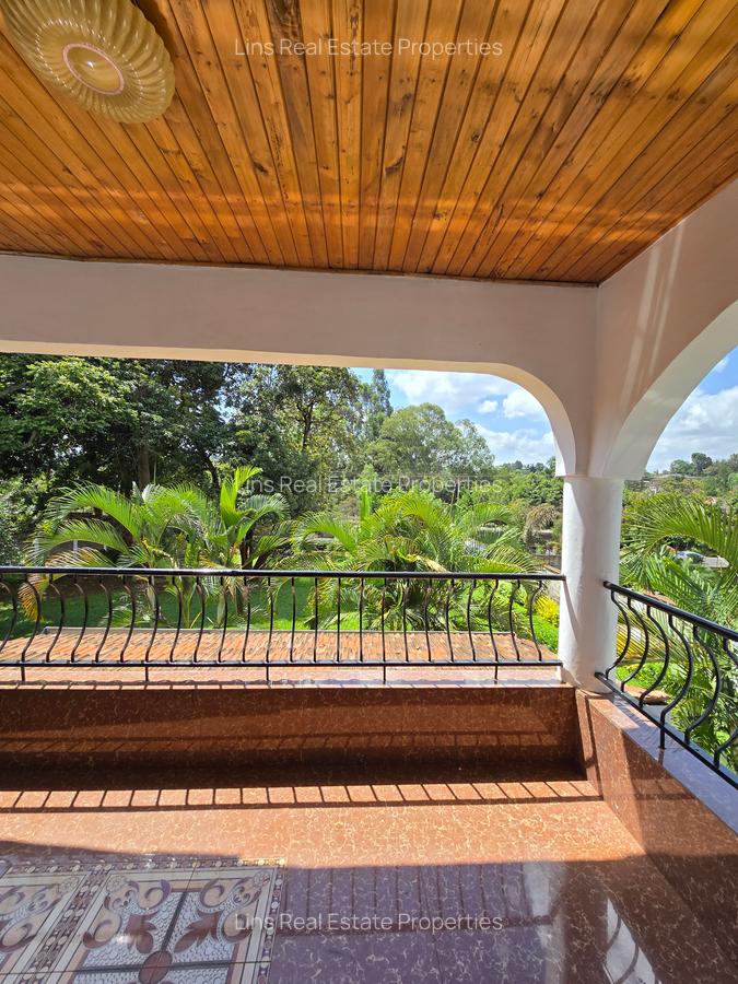 5 Bed House with En Suite in Runda - 18