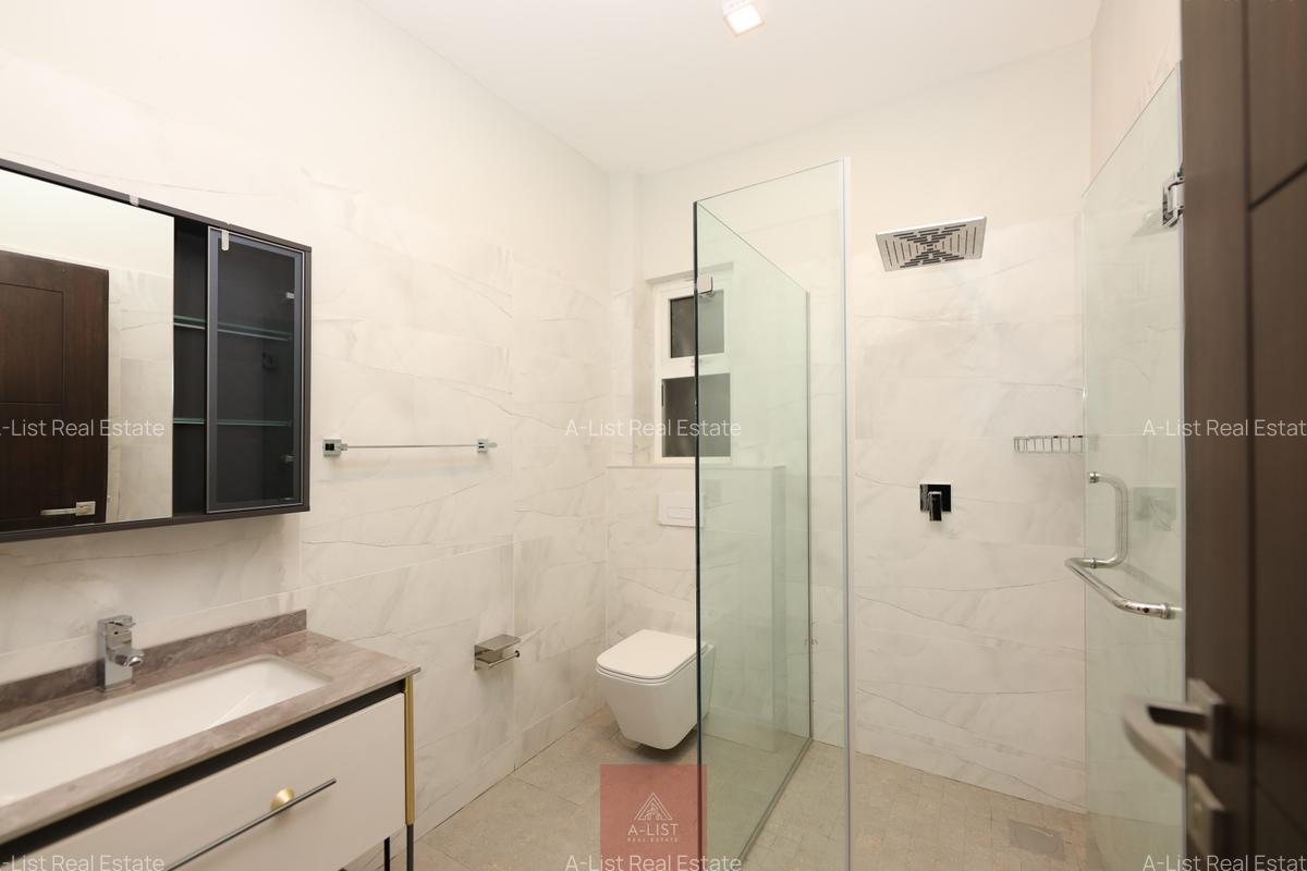 2 Bed Apartment with En Suite at Riverside - 11