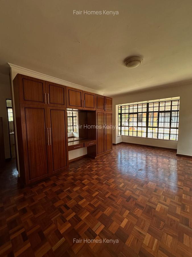 5 Bed Townhouse with En Suite at Kaputei Gardens - 16