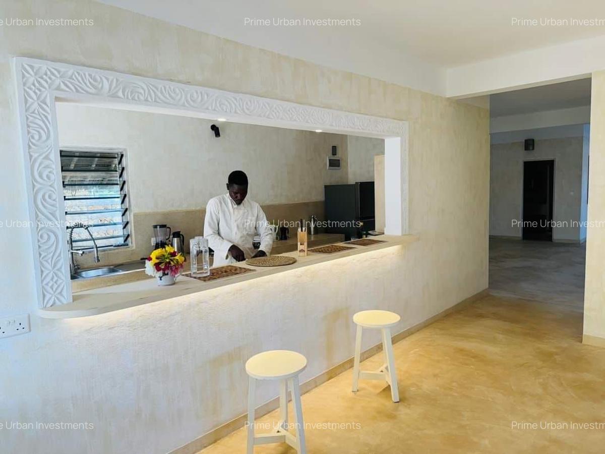 8 Bed House with En Suite in Watamu - 19