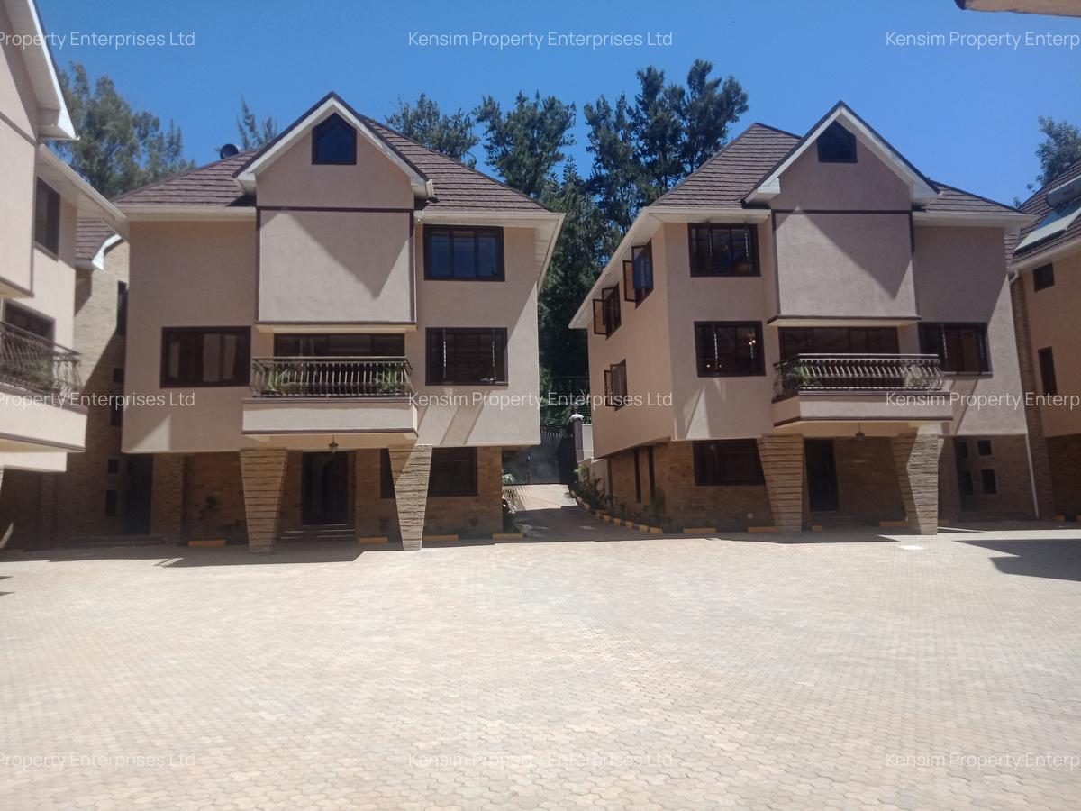 5 Bed Townhouse with En Suite in Lavington - 12