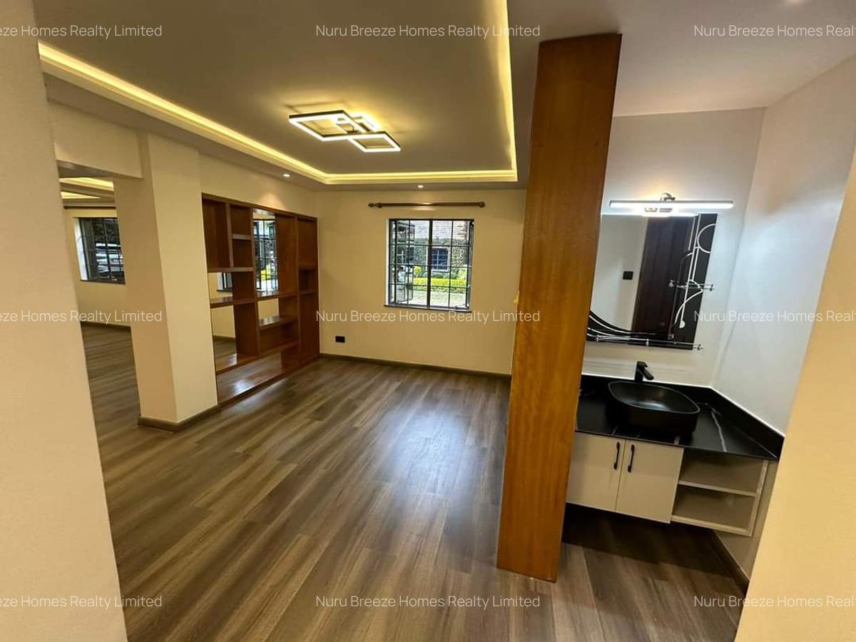 4 Bed Townhouse with En Suite in Lavington - 15