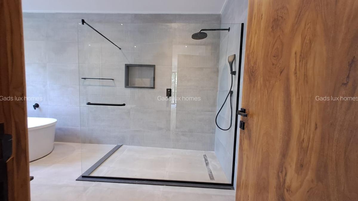 4 Bed Apartment with En Suite at Peponi - 10