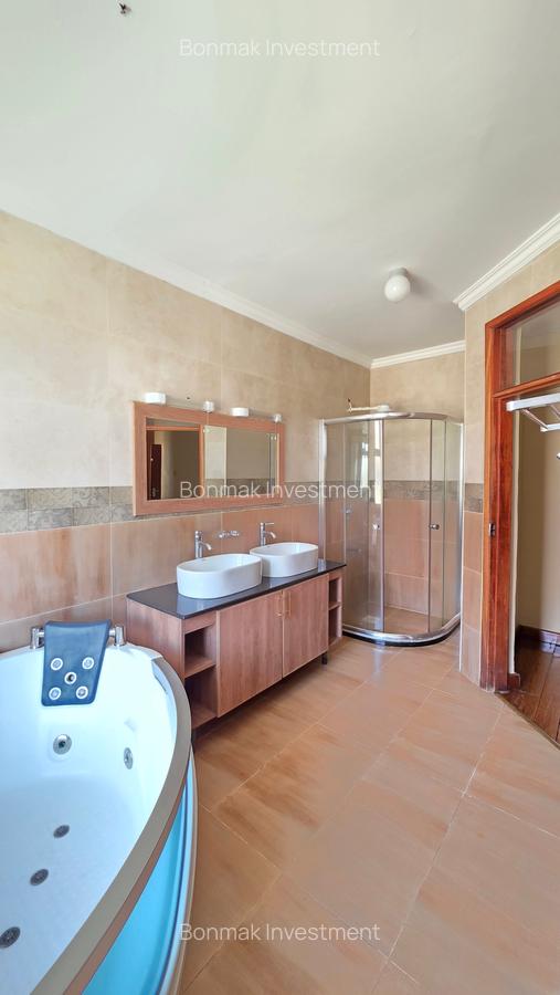 5 Bed Townhouse with En Suite at Lavington Green - 20