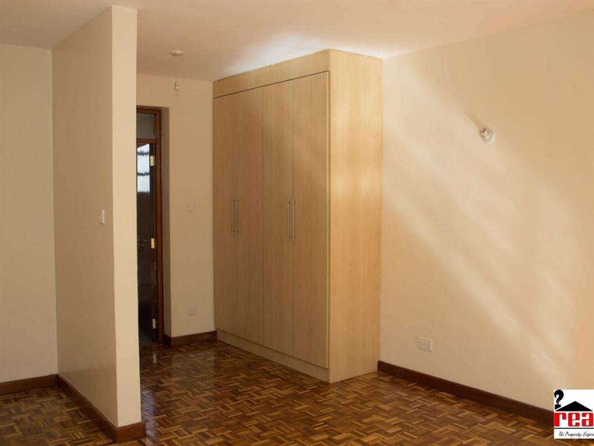 2 Bed Apartment with En Suite in Kilimani - 7