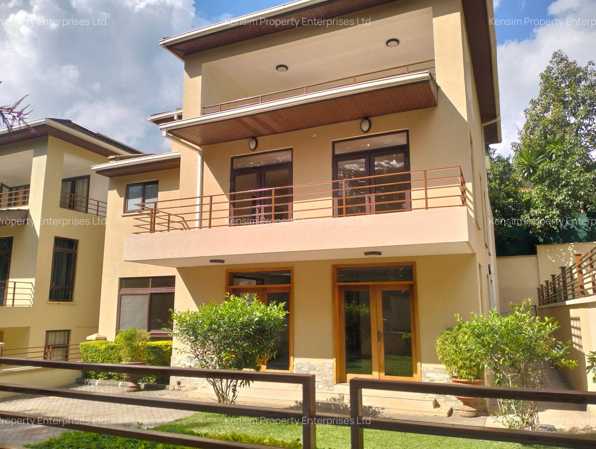 5 Bed Townhouse with En Suite in Lavington - 4