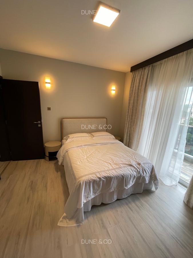 Serviced 2 Bed Apartment with En Suite in Riverside - 12