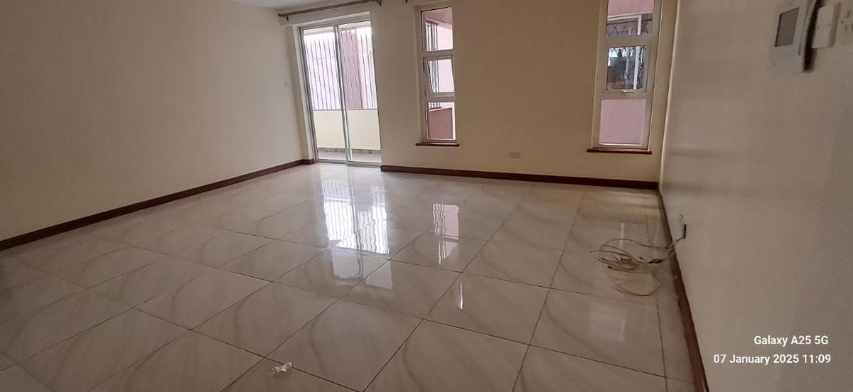 3 Bed Apartment with En Suite at 2Nd Ave Parklands - 7