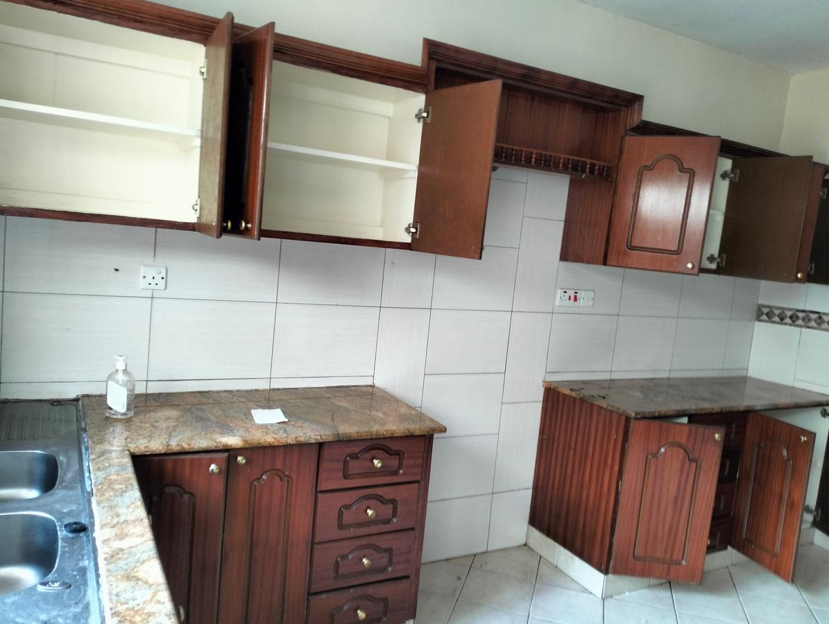 4 Bed Townhouse with En Suite in Lavington - 15