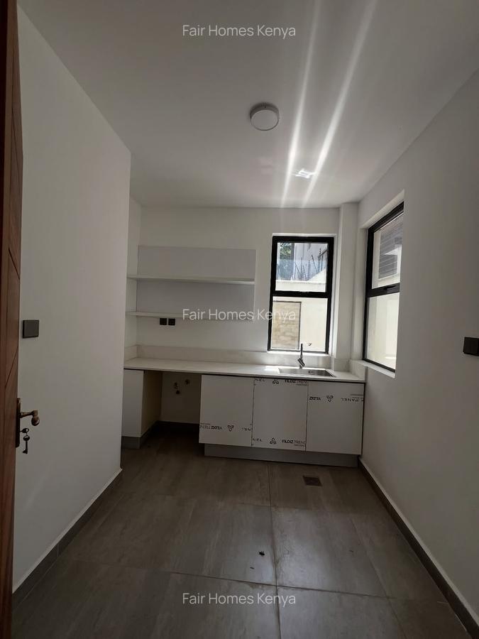 5 Bed Townhouse with En Suite at Maji Mazuri - 5