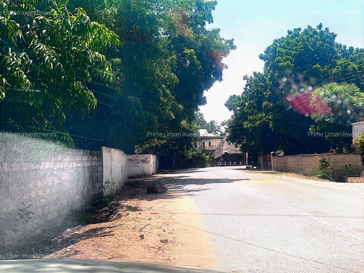 4,047 m² Land at Mtwapa Beach Road - 5