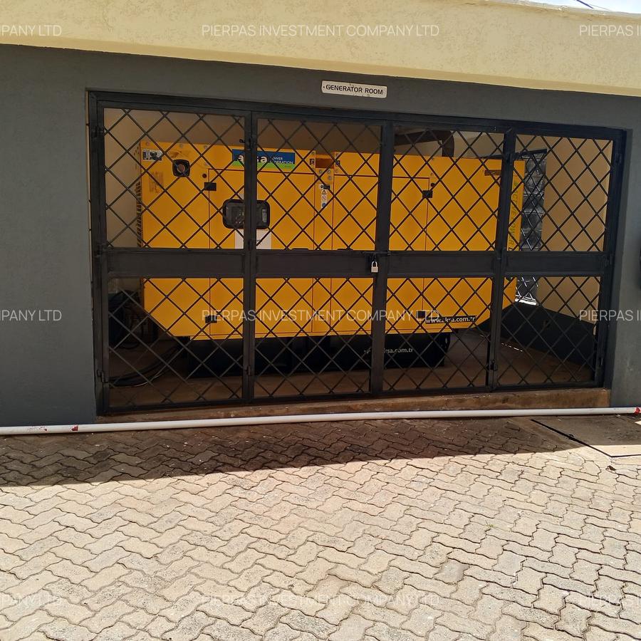 Serviced 3 Bed Apartment with En Suite in Westlands Area - 3