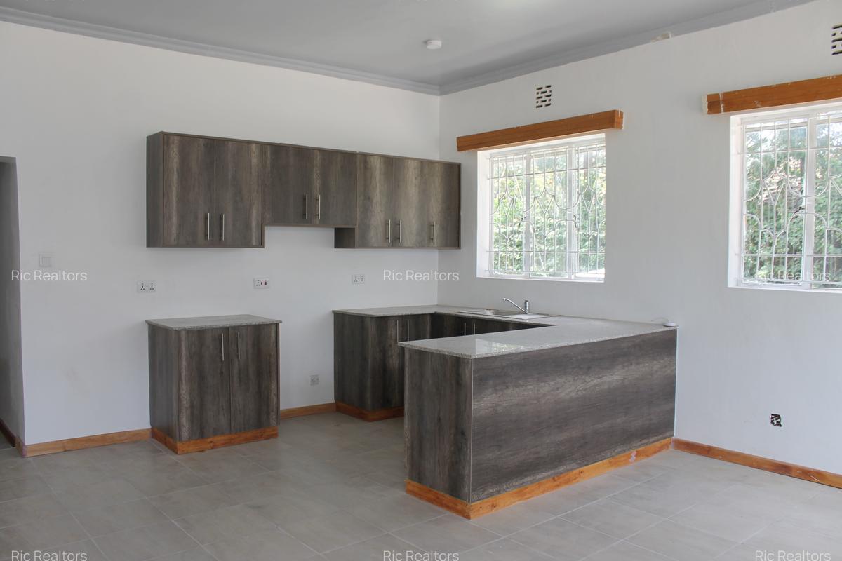 2 Bed Townhouse with Borehole in Karen - 5