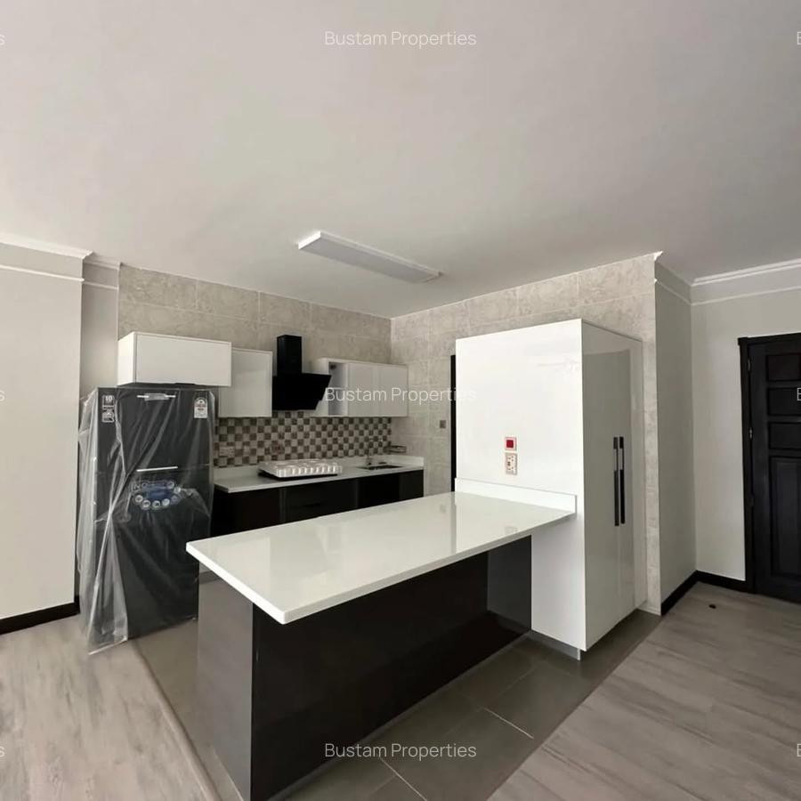 2 Bed Apartment with En Suite in Riverside - 2