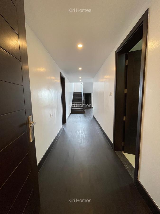 4 Bed Apartment with En Suite in Lavington - 16