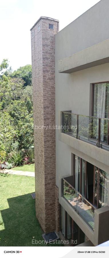 5 Bed Townhouse with En Suite in Lavington - 16