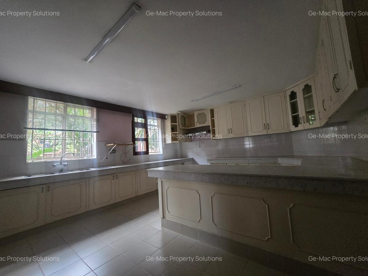 4 Bed House with En Suite in Runda - 7