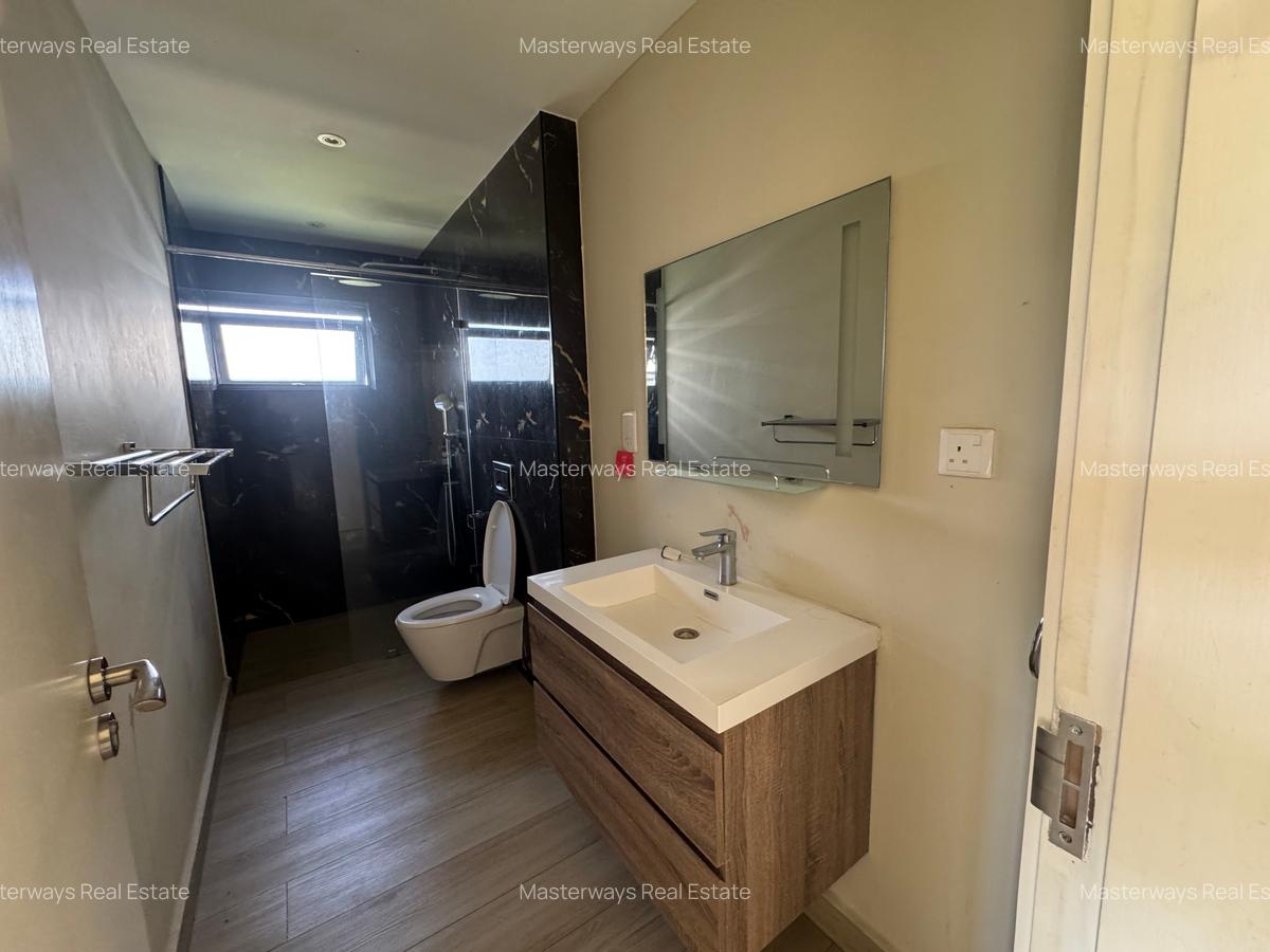 2 Bed Apartment with En Suite in Riverside - 6