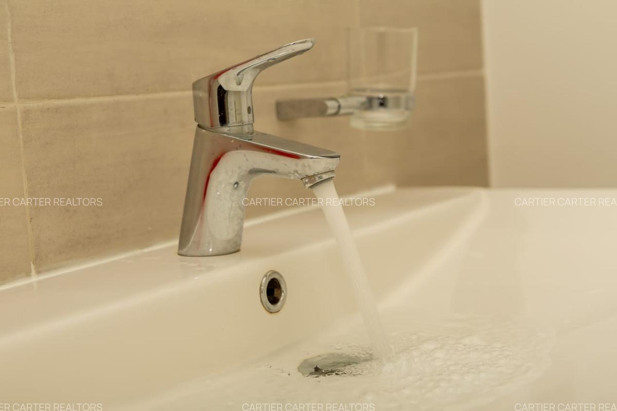 2 Bed Apartment with En Suite in Westlands Area - 9