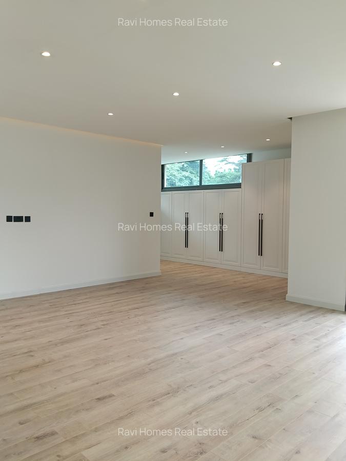 5 Bed Apartment with En Suite in Lavington - 15