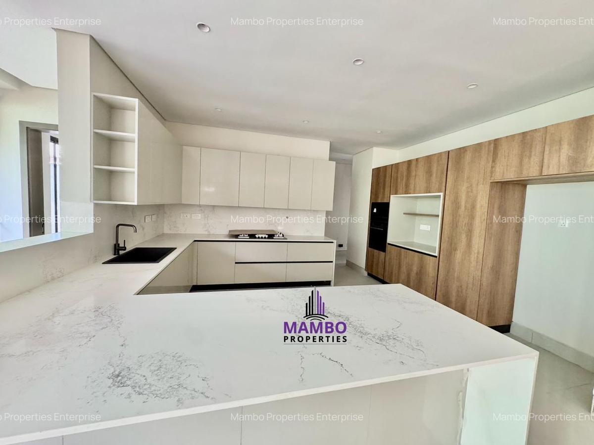 5 Bed Townhouse with En Suite at Grevillea Grove - 3