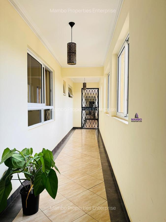 Furnished 3 Bed Apartment with En Suite at Brookside Drive - 10