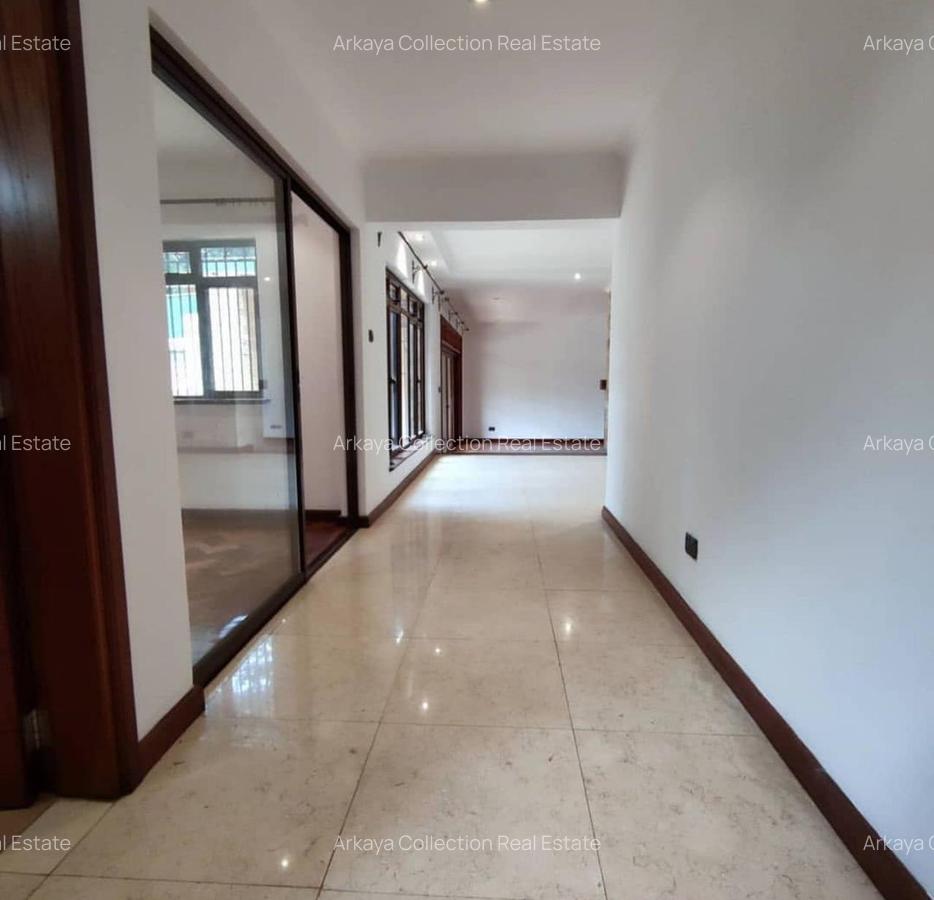 5 Bed Townhouse in Lavington - 12