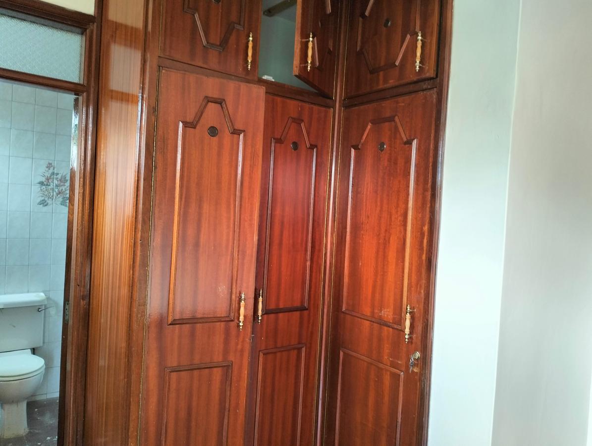 4 Bed Townhouse with En Suite in Lavington - 4