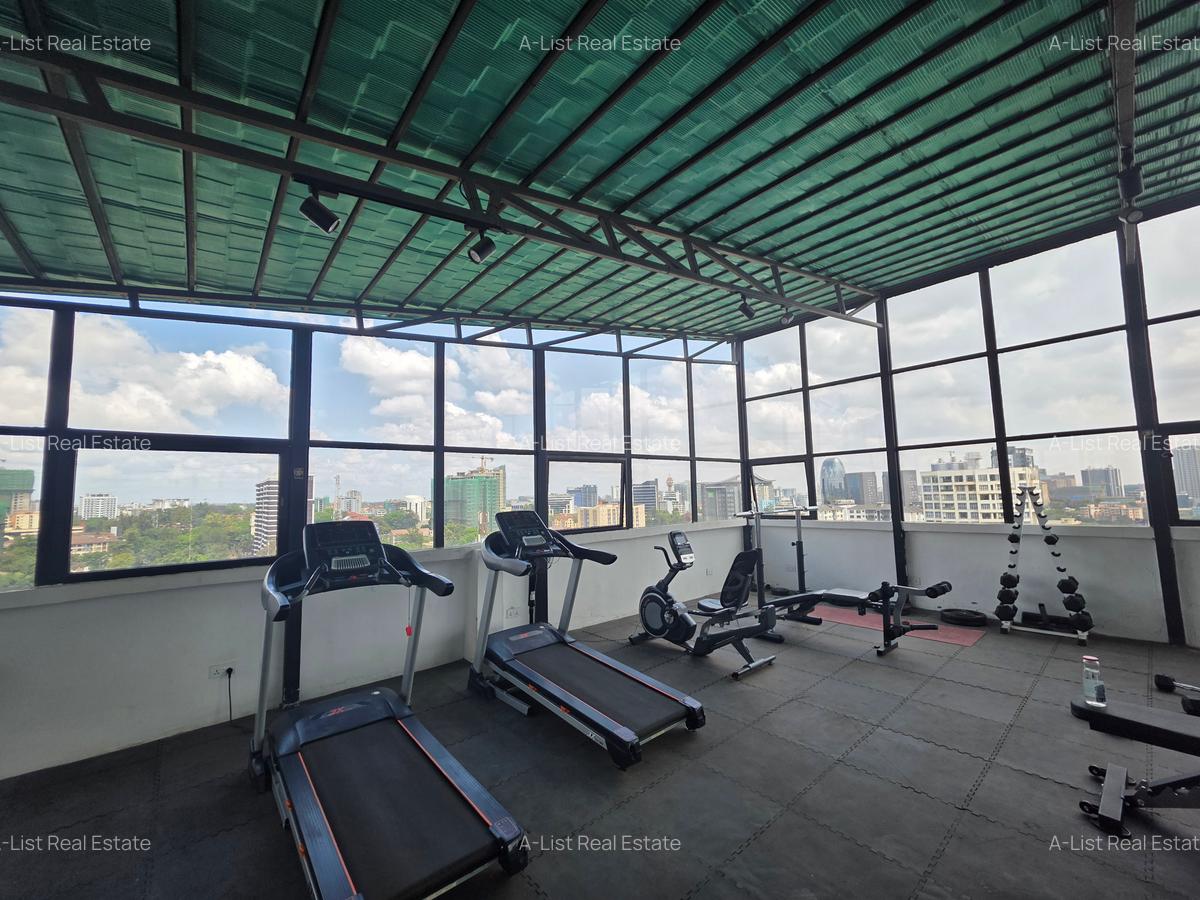 1 Bed Apartment with En Suite at Lantana Road - 11