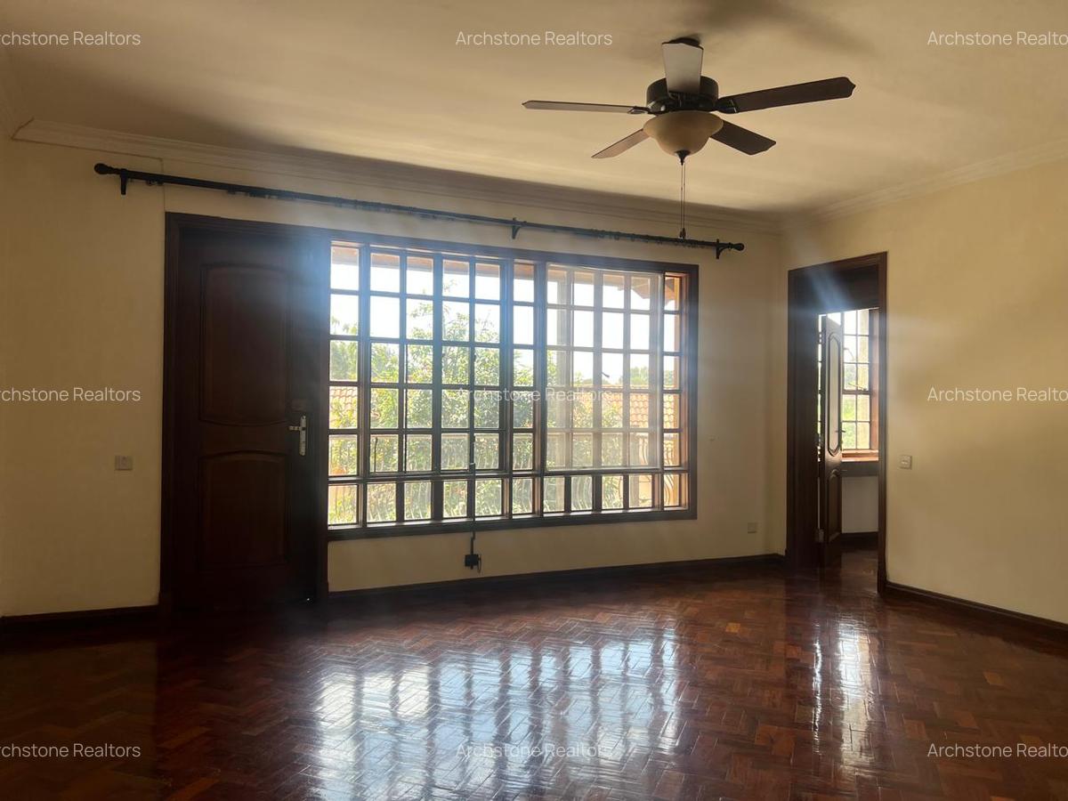 4 Bed House with En Suite in Kitisuru - 8