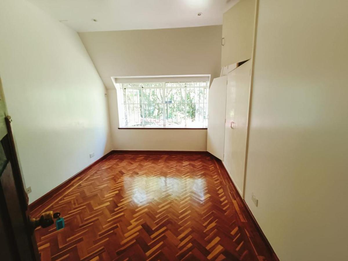 4 Bed House with En Suite in Muthaiga - 15