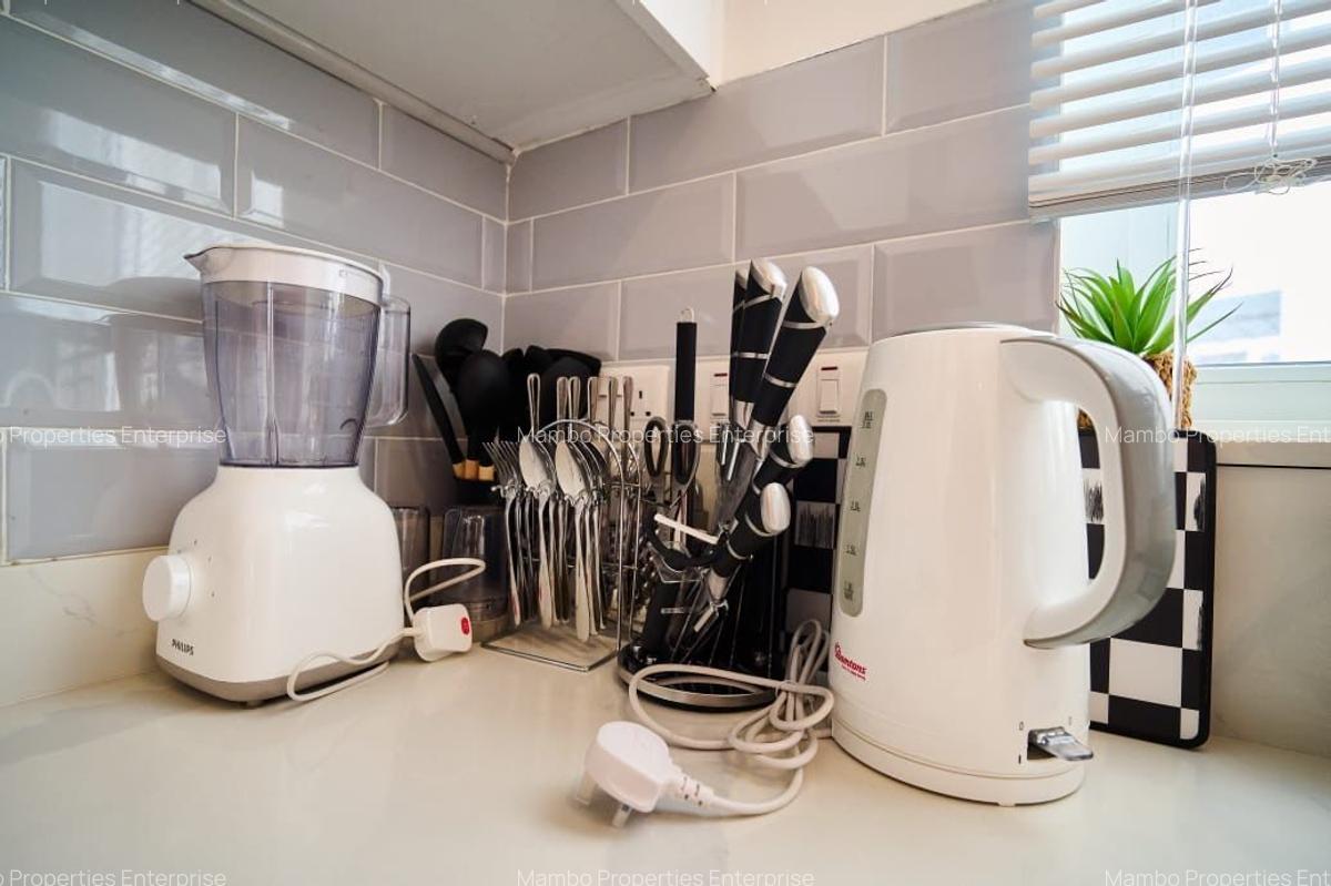 Furnished 2 Bed Apartment with En Suite at City Park Drive - 20