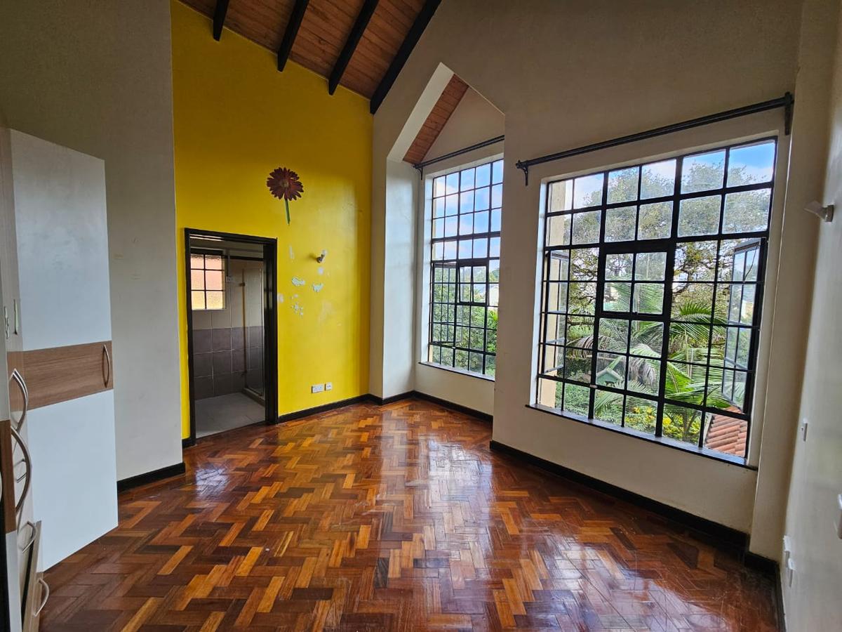 4 Bed House with En Suite in Karen - 11