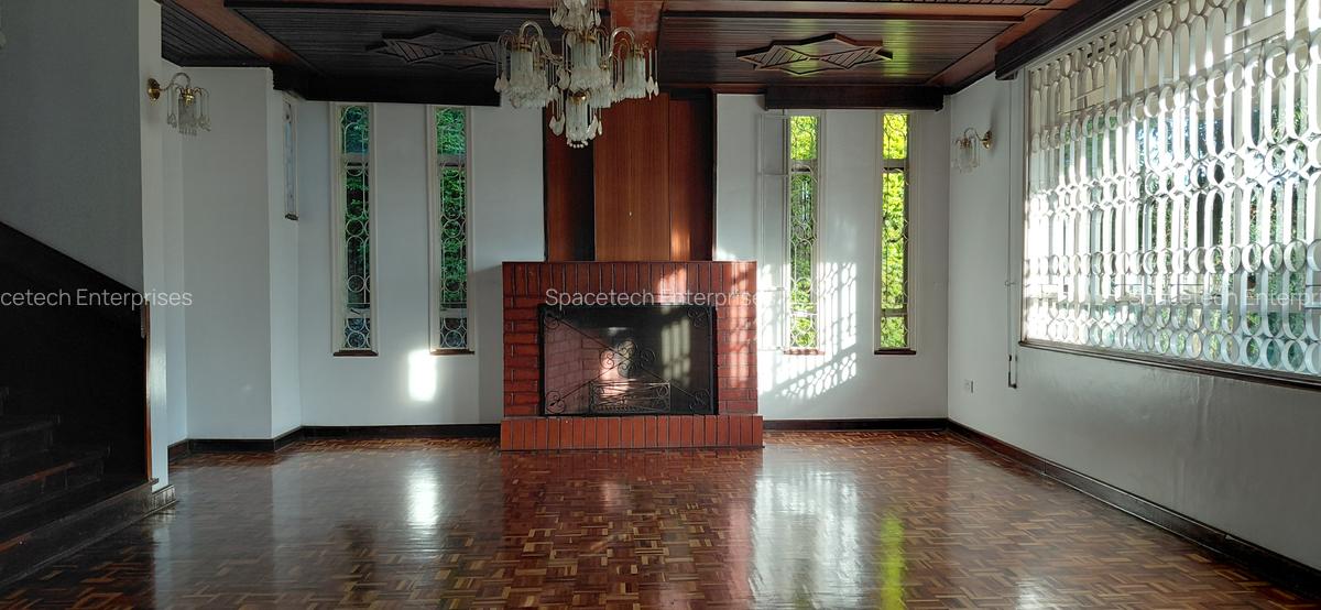 4 Bed House with En Suite in Runda - 4