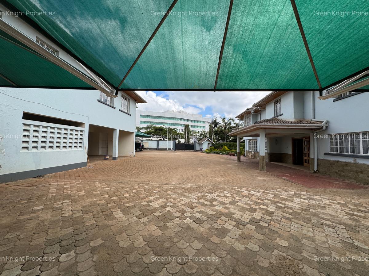 Commercial Property with Service Charge Included in Gigiri - 12