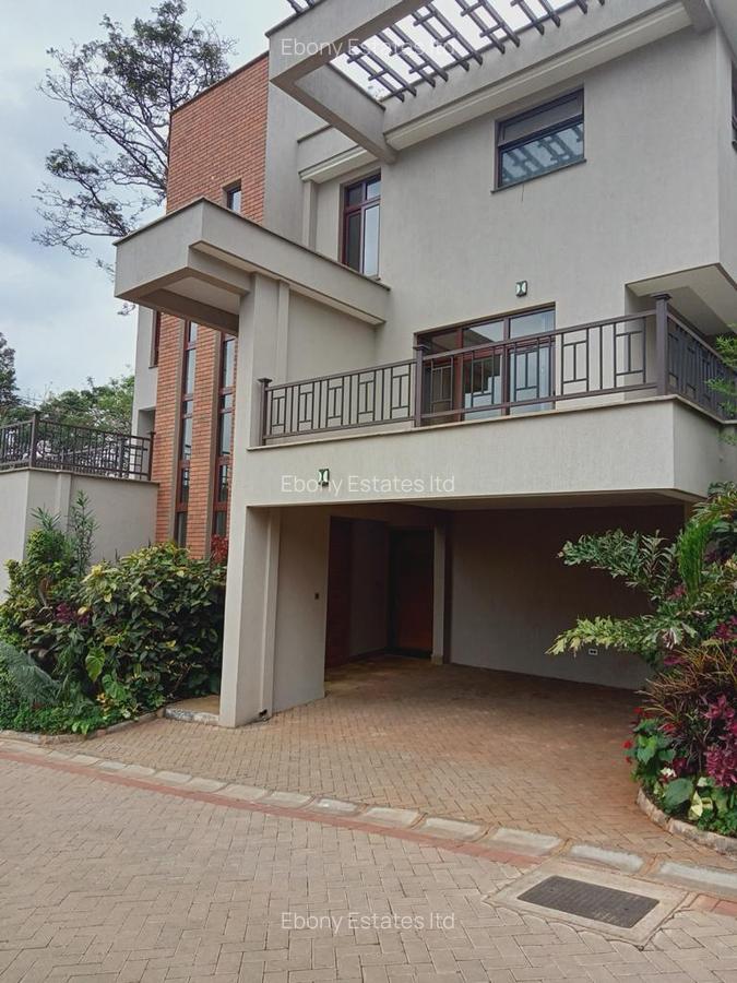 5 Bed Townhouse with En Suite in Lavington - 1