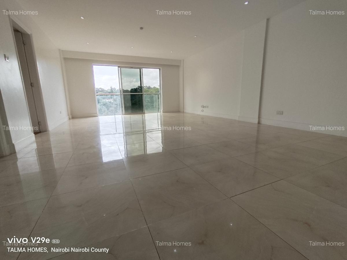 2 Bed Apartment with En Suite in Westlands Area - 4