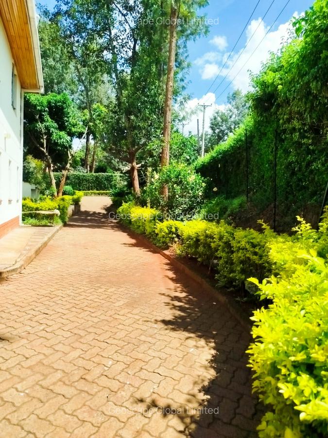 5 Bed House with En Suite in Runda - 5