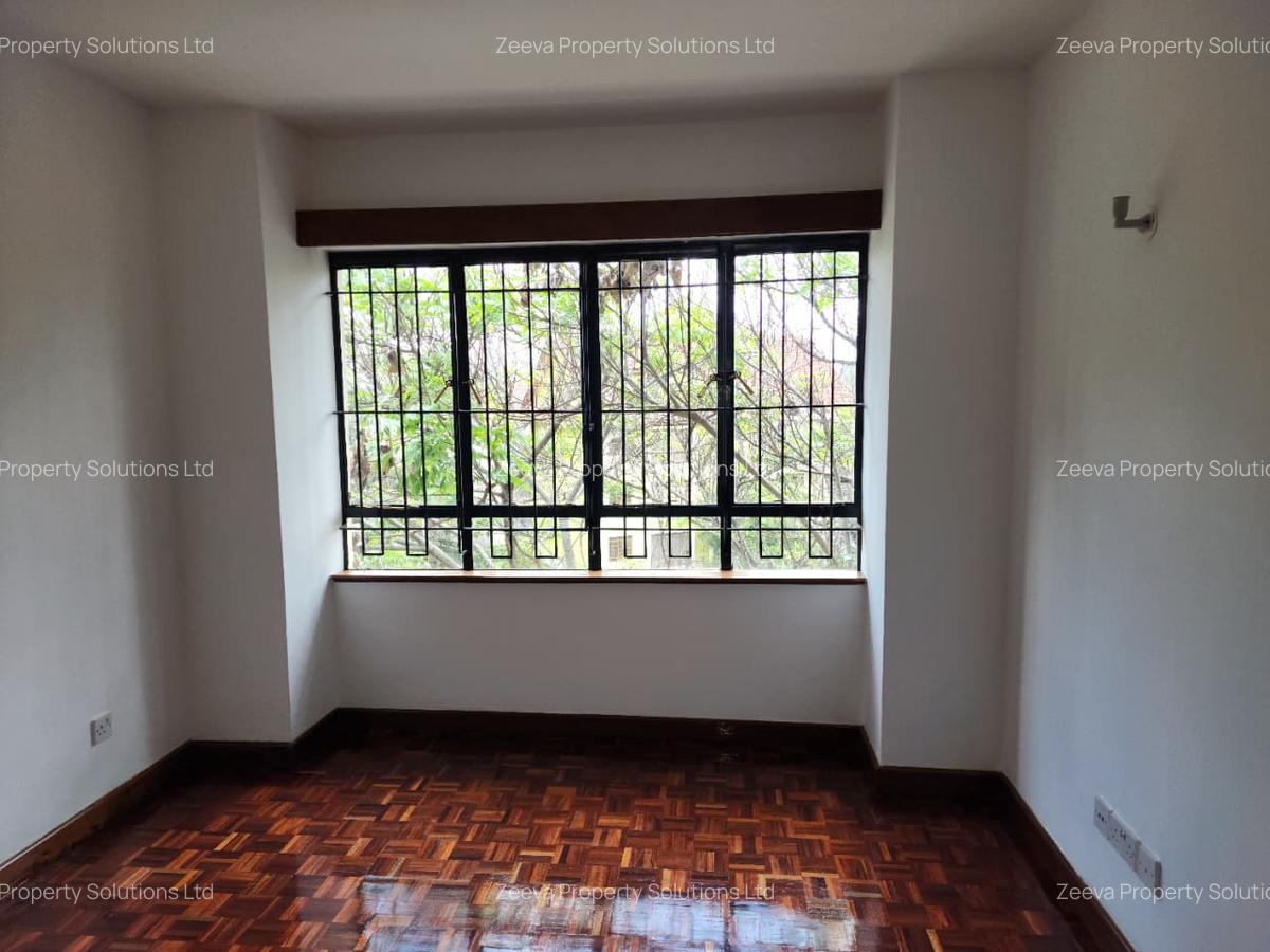 4 Bed Apartment with En Suite in Lavington - 9