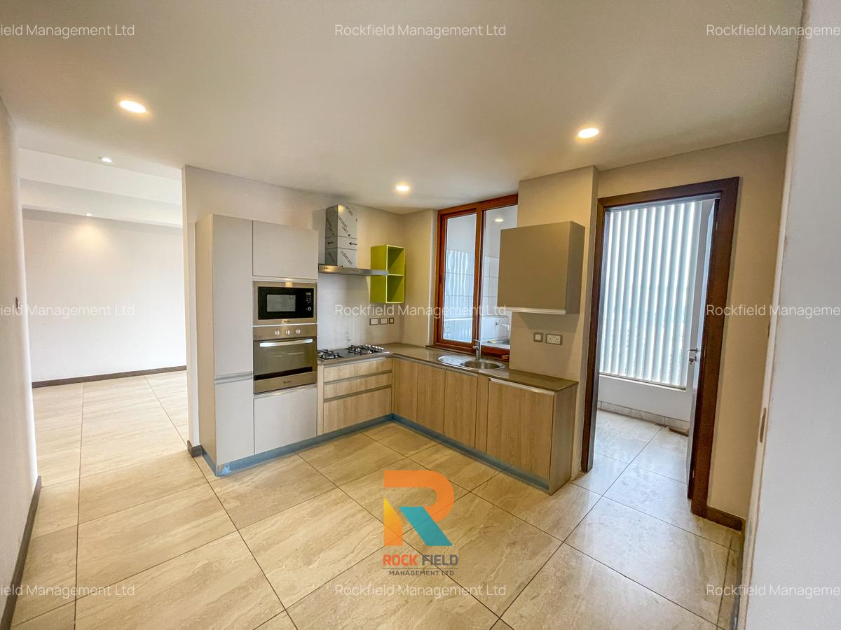 2 Bed Apartment with En Suite in General Mathenge - 7