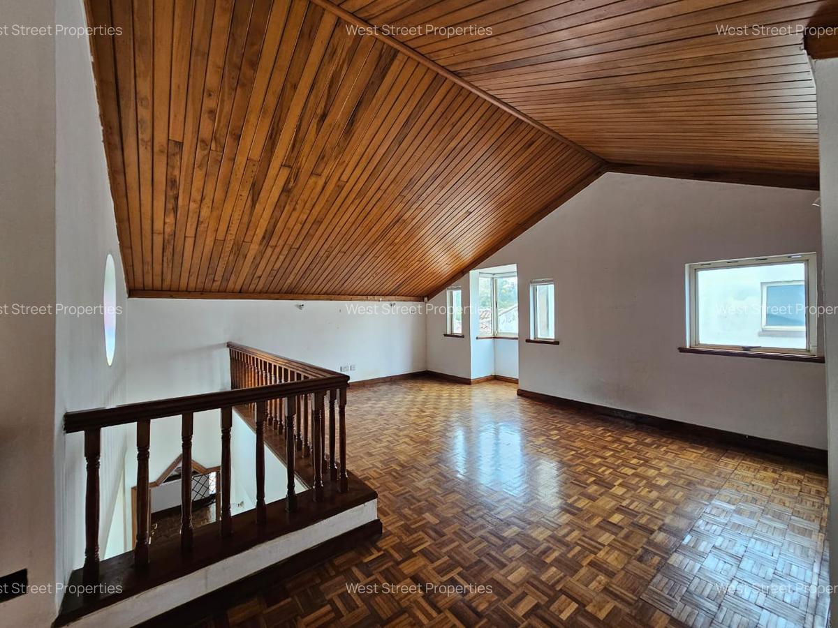 5 Bed Townhouse with En Suite at Kilimani - 4