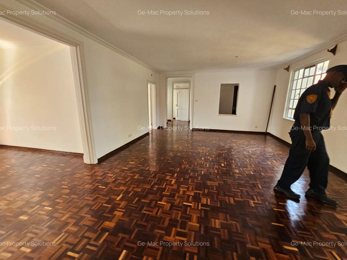 3 Bed Apartment with En Suite in Muthaiga - 3