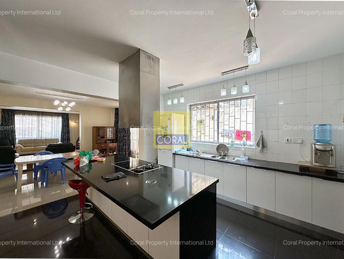 4 Bed Townhouse with Borehole in Westlands Area - 5