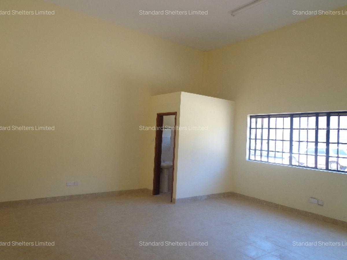 10,588 ft² Warehouse with Backup Generator in Embakasi - 4