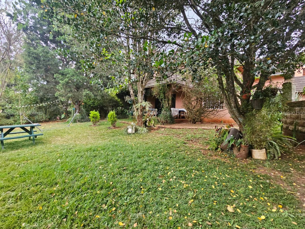 4 Bed House with En Suite at Kerarapon Drive - 4