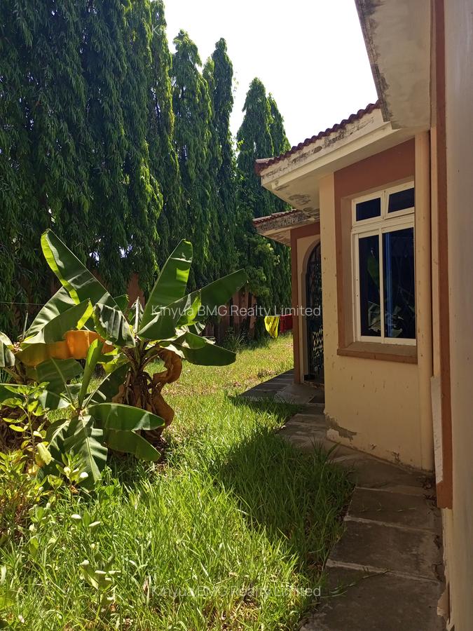 8 Bed Villa with En Suite in Nyali Area - 10
