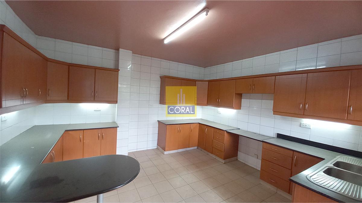 3 Bed Apartment with Backup Generator in Parklands - 5