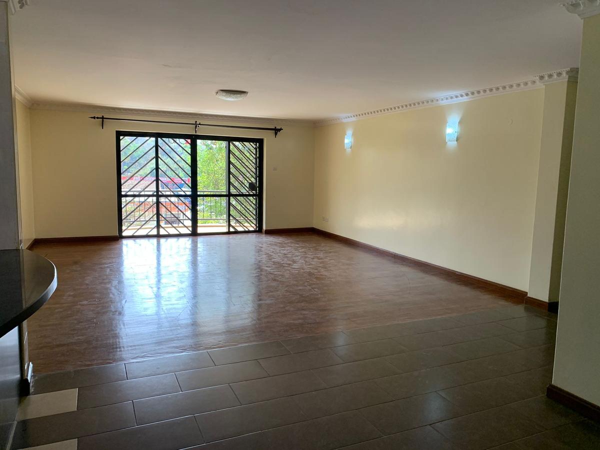 3 Bed Apartment with En Suite in Lavington - 5